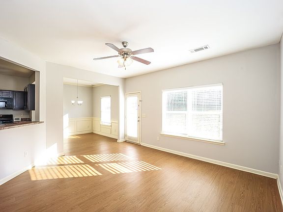 4th image of 474 Highland Falls Dr