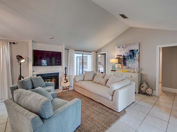 2nd image of 450 Linkside Dr