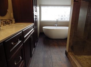 32400 SW Del Monte Dr, Wilsonville, OR 97070