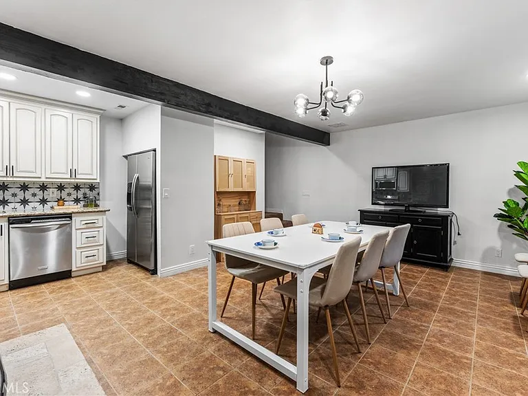 2371 Spring Oak Dr — Photo 11