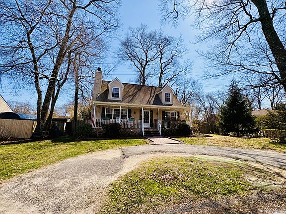 2nd image of 142 King Road