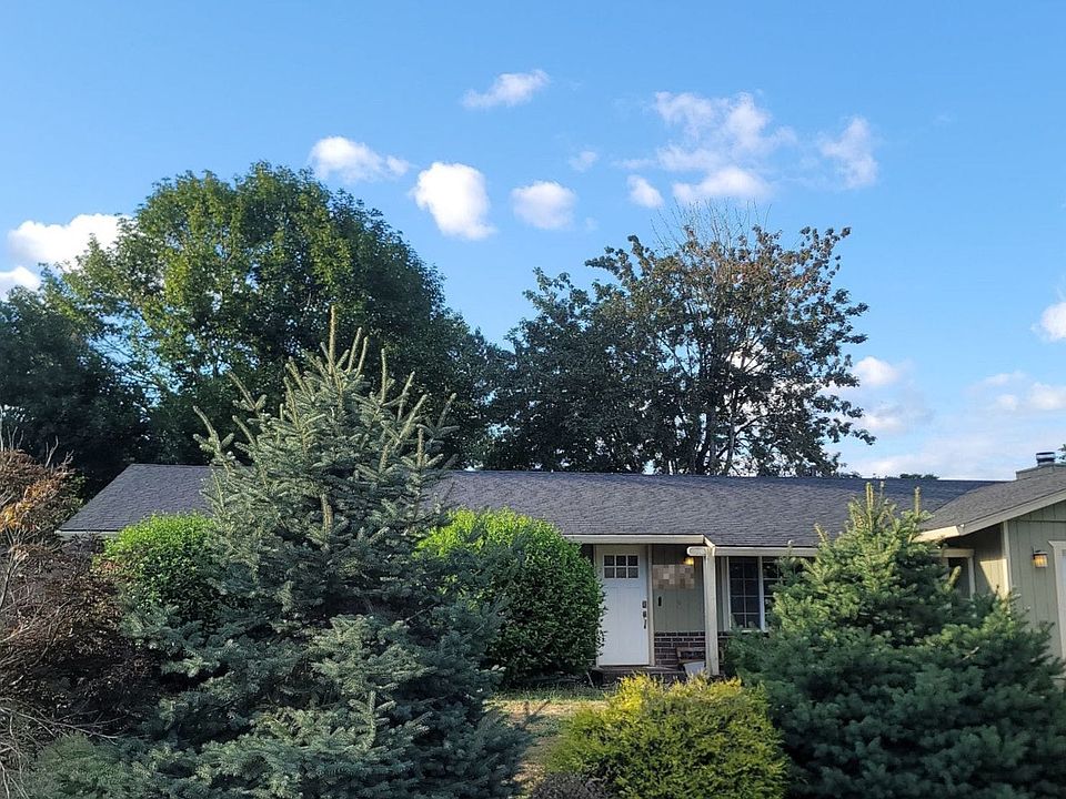 2nd image of 15808 SE 3rd St