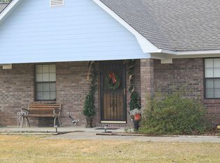 1005 Wolfe Rd, Columbus, MS 39705