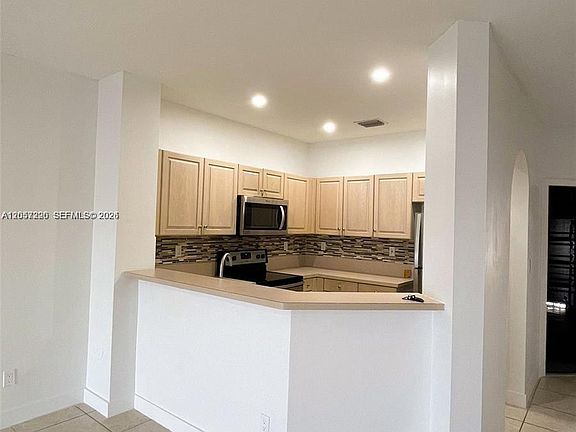 3rd image of 12162 SW 5th Ct