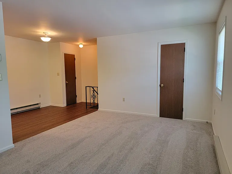 76 Akron Rd — Photo 2