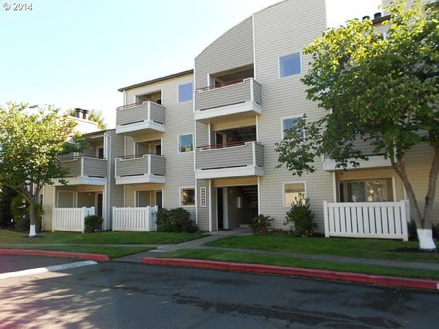 1st image of 6048 SE Drake St APT 212