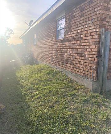 2nd image of 4701 Lynhuber Dr
