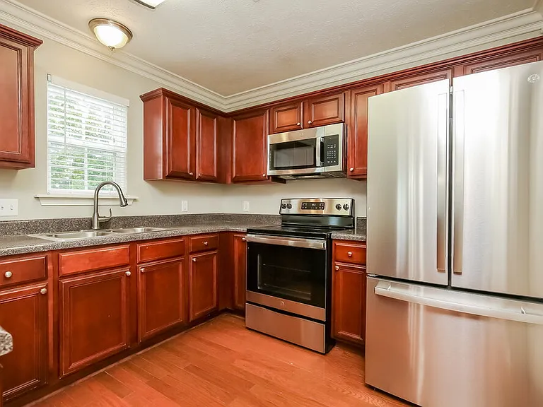 8632 Lawson Dr — Photo 8