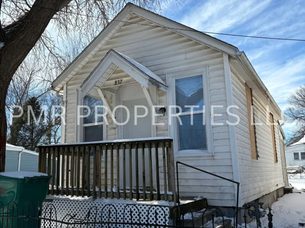 832 Warsaw Ave, Saint Joseph, MO 64507