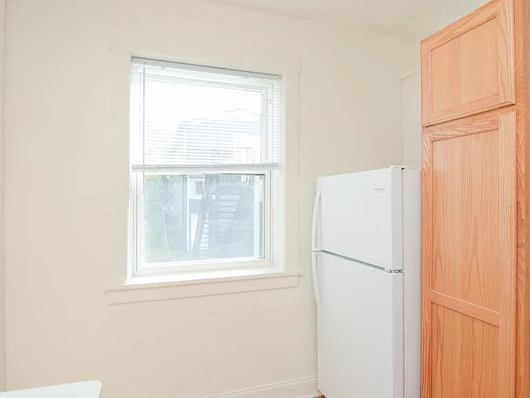 4309 N Francisco Ave #F2 — Photo 5