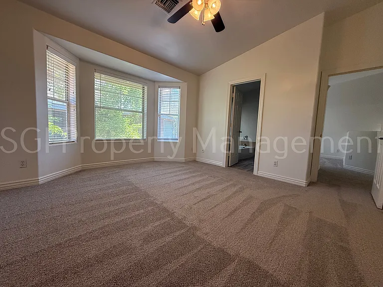 942 S Ash Ave #108 — Photo 21