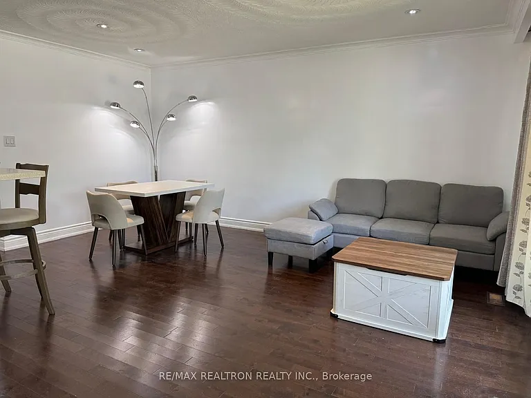 926 Willowdale Ave #MAIN — Photo 3