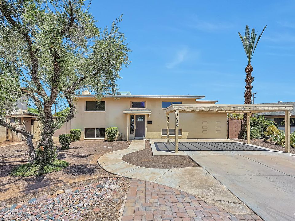 1st image of 1026 E Bishop Cir