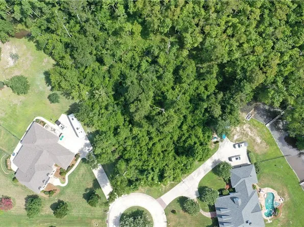 247 Highland Bluff Dr, Slidell, LA 70461