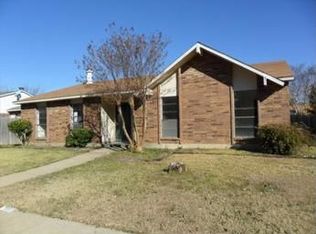 7131 Emory Oak Ln, Dallas, TX 75249