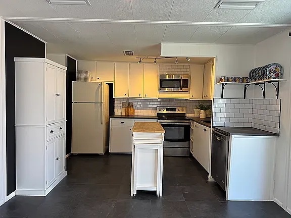 4112 Edam St #405 — Photo 21