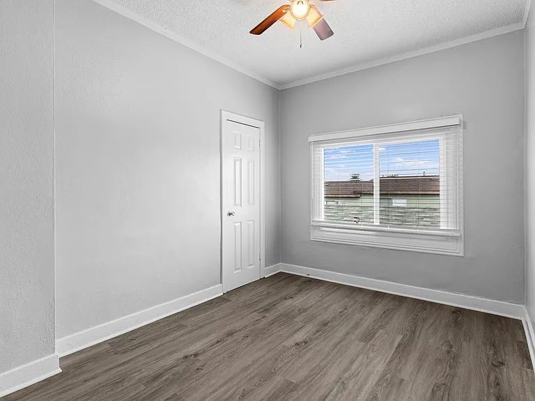 1424 Chestnut Avenue — Photo 17