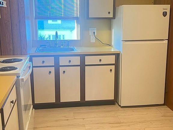 5th image of 1058 Washington Ave Floor 2