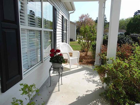 5th image of 445 Blackberry Ln