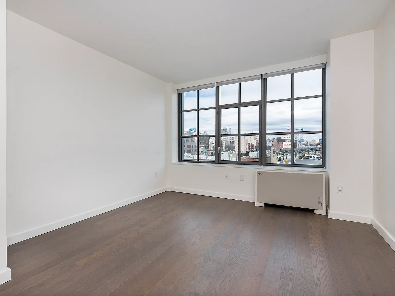 282 South 5th Street — Photo 4