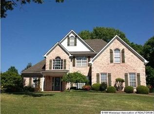 1934 Planters Rd, Olive Branch, MS 38654