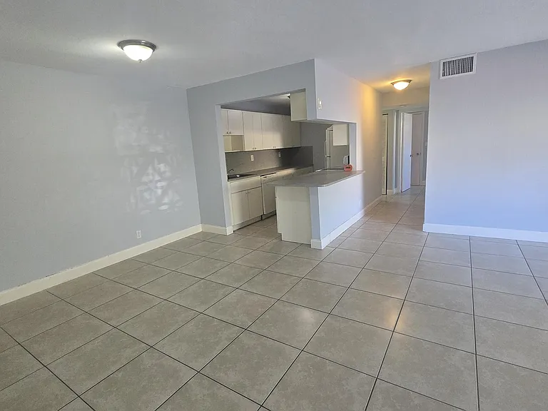 11606 NW 29th St #1-A — Photo 4