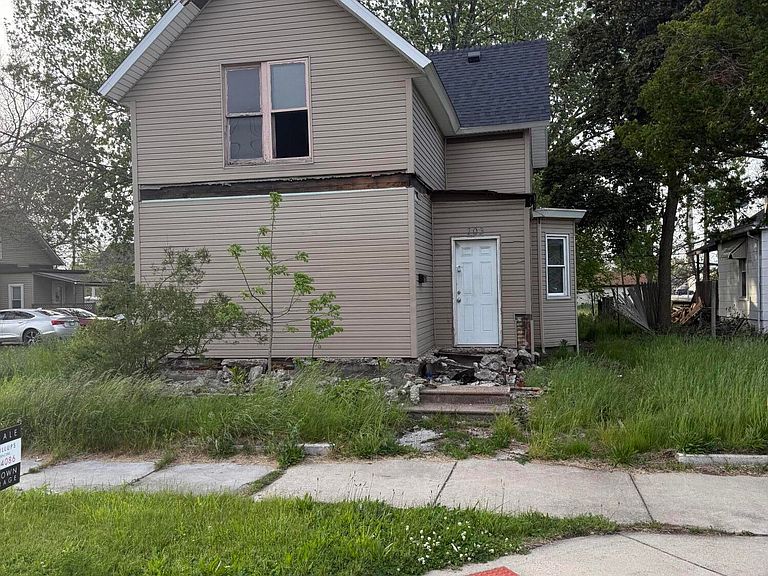 Listing photo 3
