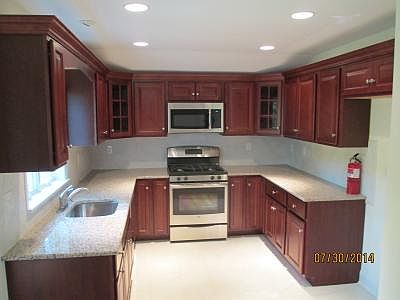 2nd image of 88 Lilac Dr