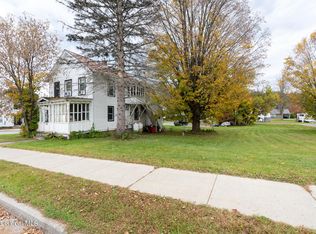 422 Oak St, Corinth, NY 12822