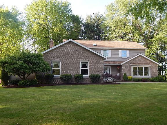 3rd image of 106 Beau Dr