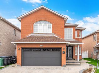 365 Faith Dr, Mississauga, ON L5R 3Y6