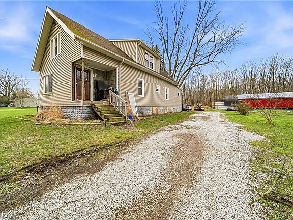 3rd image of 3449 Addison Rd