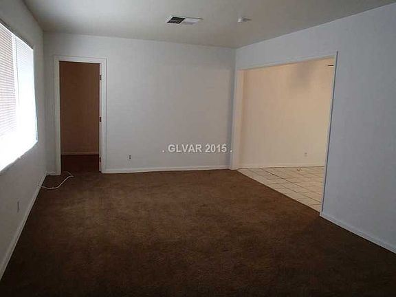 3rd image of 1713 Hassett Ave