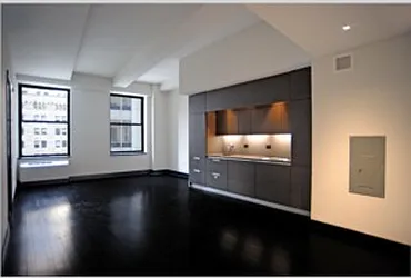 Sold by Avenue Real Estate