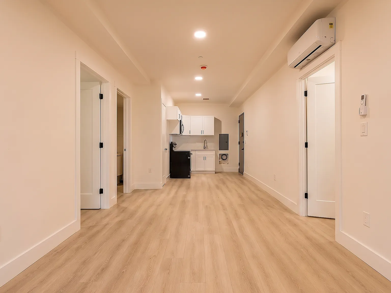 431 Warwick Street — Photo 2