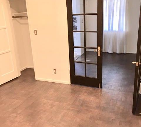 5th image of 4825 Genesta Ave