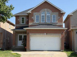 530 Driftcurrent Dr #9, Mississauga, ON L4Z4G2