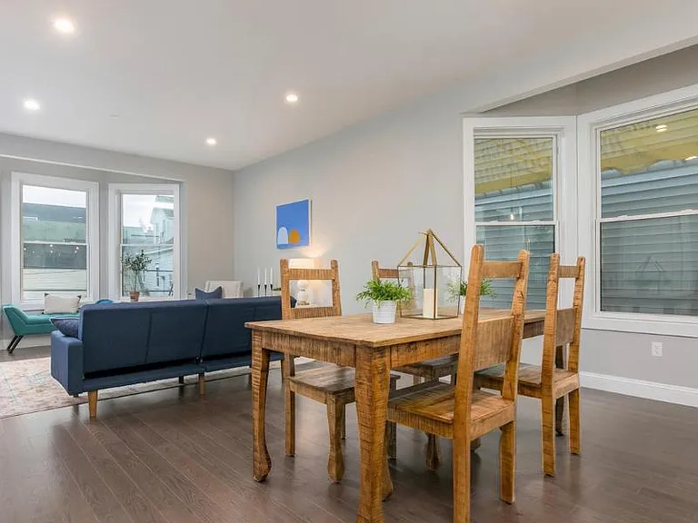 31 E Oxford St #2 — Photo 8
