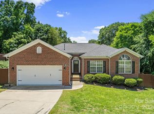 319 Elm St, Belmont, NC 28012