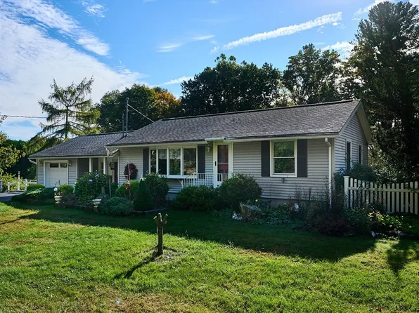 5 Wyben Rd, Southampton, MA 01073