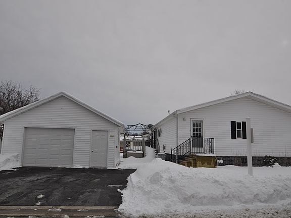 EXTERIOR - 2