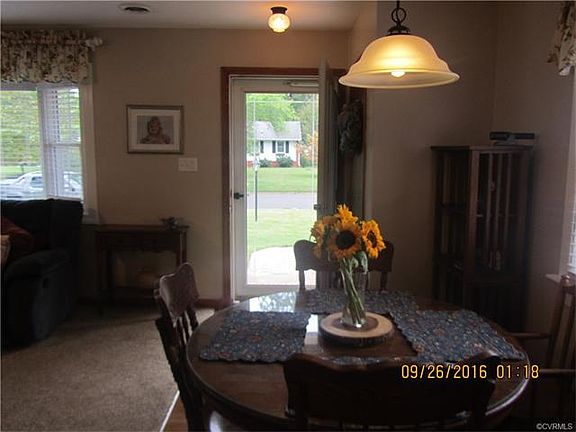 4th image of 310 Penley Ave