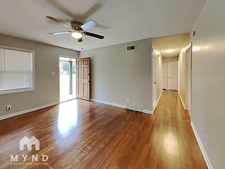 8206 Whitehead Dr — Photo 5