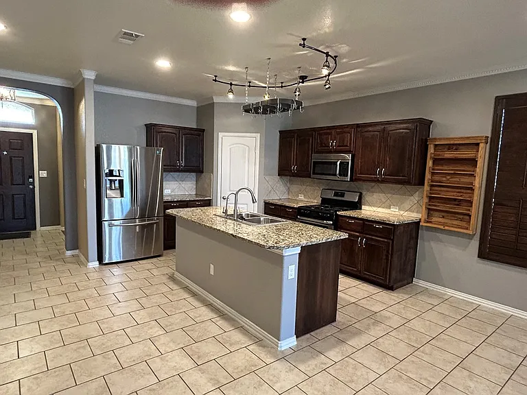 6918 Brooks Ranch Rd — Photo 4