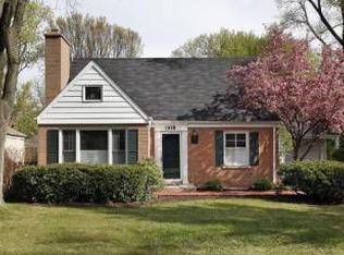 1938 Central Rd, Glenview, IL 60025
