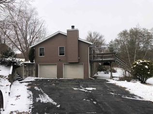 1904 E Town Line Rd, Leaf River, IL 61047