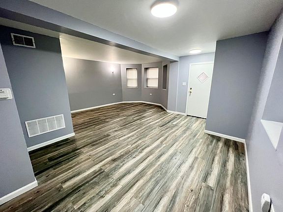 2nd image of 3650 S Wolcott Ave