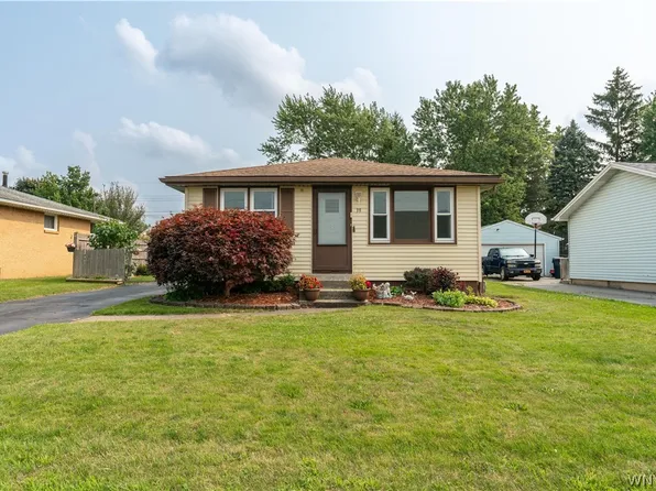 39 Kennedy Dr, Lackawanna, NY 14218
