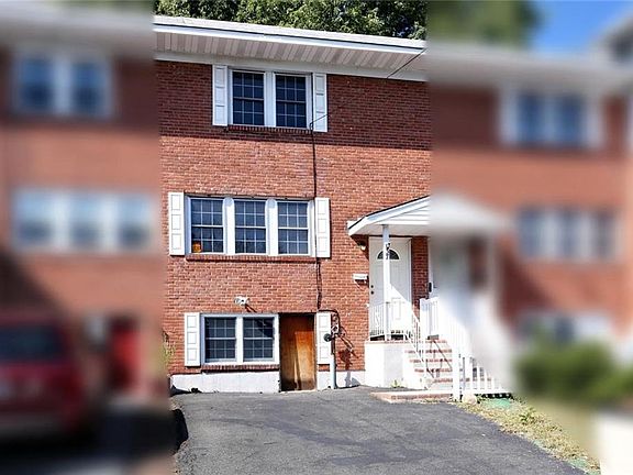 2nd image of 32 Kennedy Dr