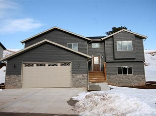 2651 Meadows Dr, Sturgis, SD 57785